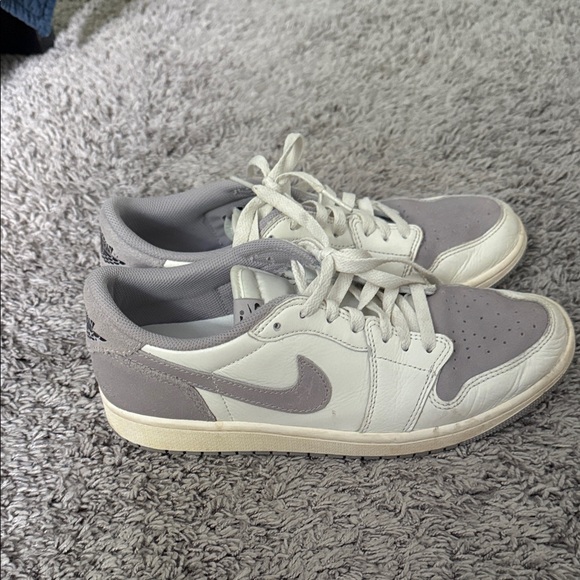 Nike Air Jordan - Picture 1 of 5